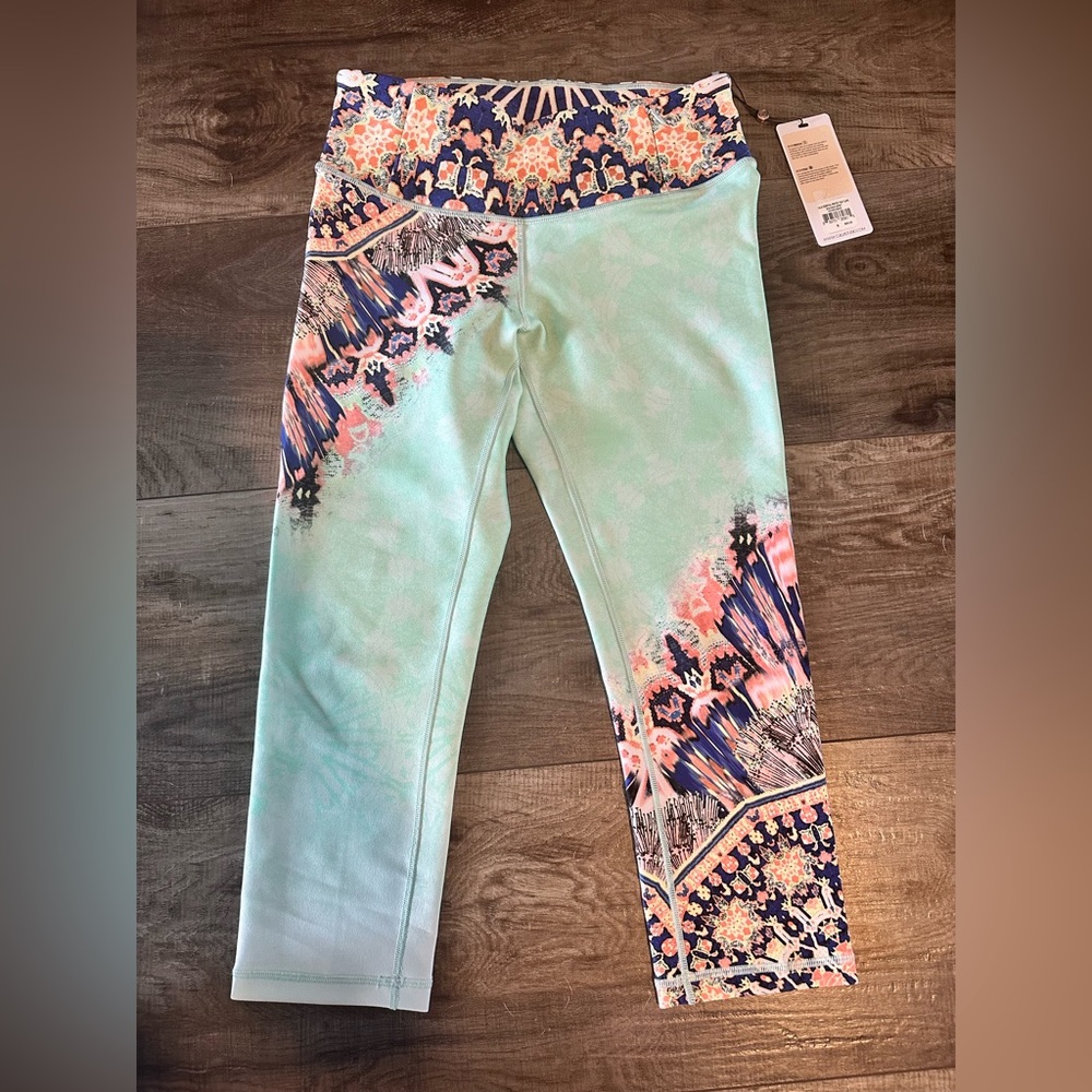 BNWT Calia by Carrie Underwood Limited Edition Havana Boho Leggings